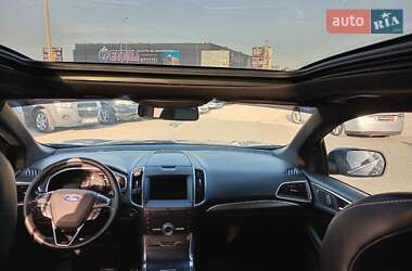 Внедорожник / Кроссовер Ford Edge 2018 в 