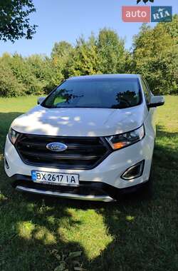 Внедорожник / Кроссовер Ford Edge 2017 в 