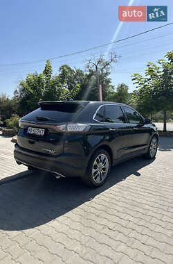 Внедорожник / Кроссовер Ford Edge 2015 в 