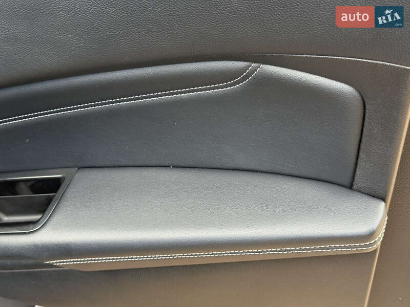 Внедорожник / Кроссовер Ford Edge 2017 в Нововолынске