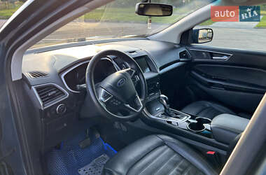 Позашляховик / Кросовер Ford Edge 2016 в 
