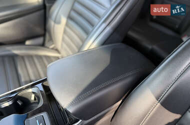 Внедорожник / Кроссовер Ford Edge 2020 в 