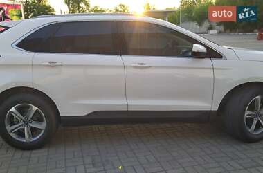 Внедорожник / Кроссовер Ford Edge 2020 в 