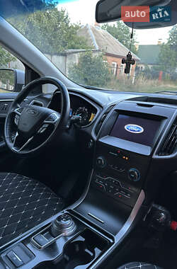 Внедорожник / Кроссовер Ford Edge 2019 в 