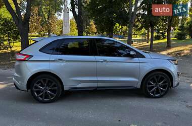 Внедорожник / Кроссовер Ford Edge 2018 в 