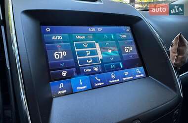 Внедорожник / Кроссовер Ford Edge 2018 в 