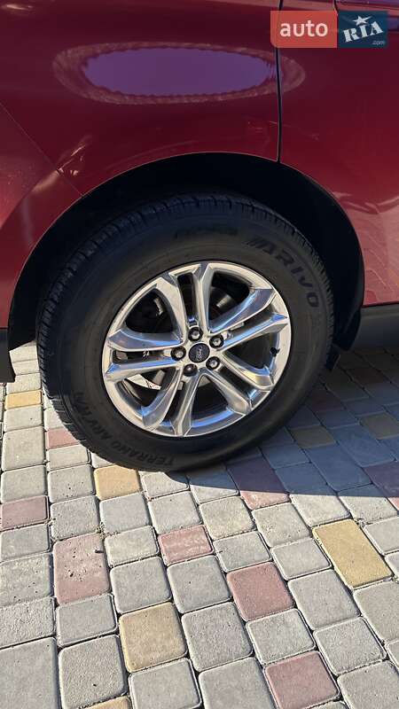 Внедорожник / Кроссовер Ford Edge 2015 в Берегово