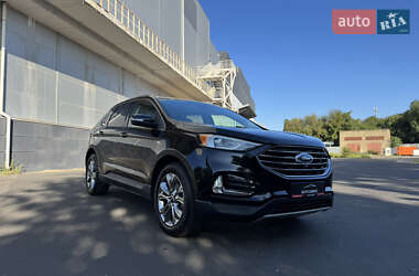 Внедорожник / Кроссовер Ford Edge 2019 в 