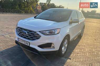 Внедорожник / Кроссовер Ford Edge 2018 в 