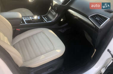 Внедорожник / Кроссовер Ford Edge 2020 в 