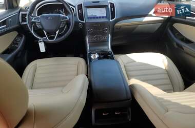 Внедорожник / Кроссовер Ford Edge 2019 в 