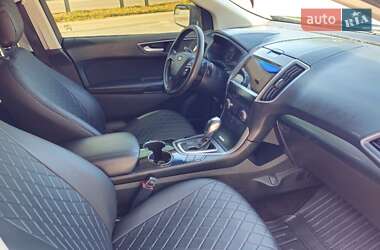 Внедорожник / Кроссовер Ford Edge 2016 в 
