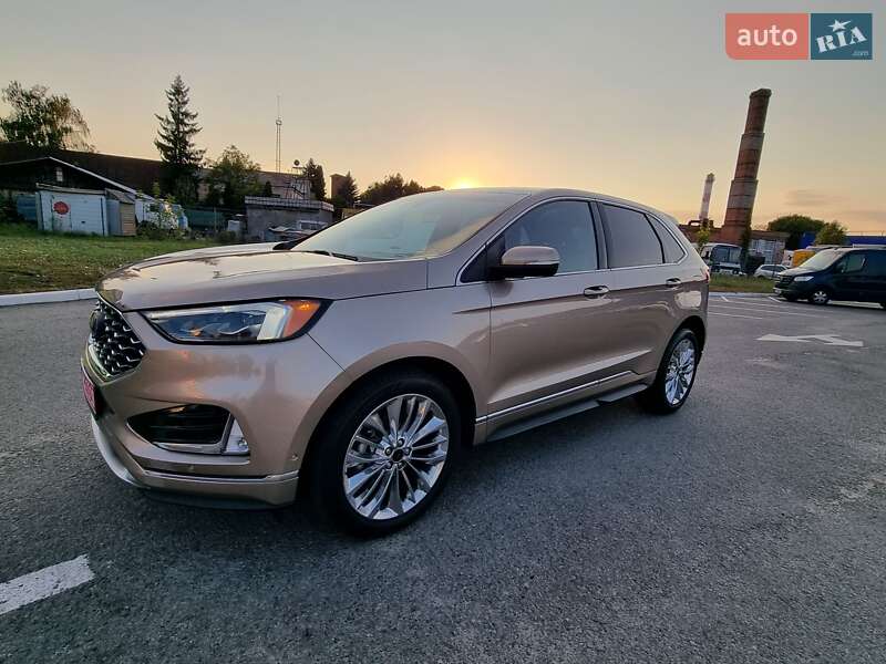 Внедорожник / Кроссовер Ford Edge 2020 в 