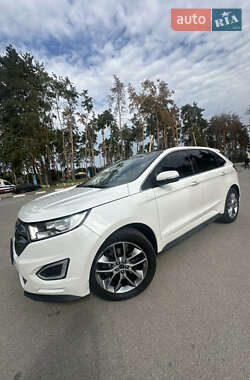 Позашляховик / Кросовер Ford Edge 2016 в 