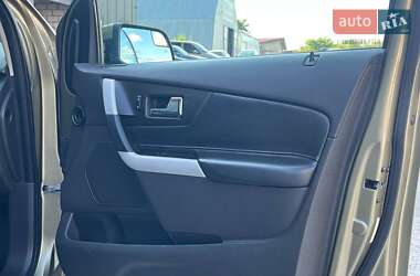 Внедорожник / Кроссовер Ford Edge 2012 в 