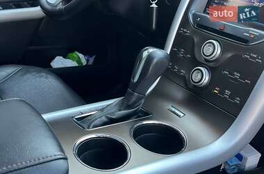 Внедорожник / Кроссовер Ford Edge 2012 в 