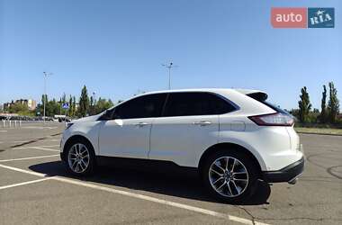 Внедорожник / Кроссовер Ford Edge 2017 в 