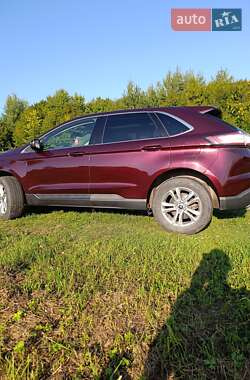 Внедорожник / Кроссовер Ford Edge 2018 в 