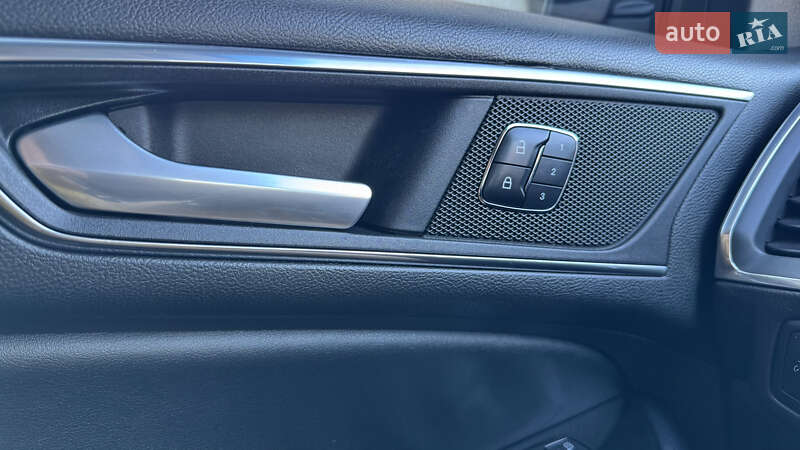 Внедорожник / Кроссовер Ford Edge 2015 в Днепре