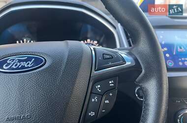 Внедорожник / Кроссовер Ford Edge 2018 в 