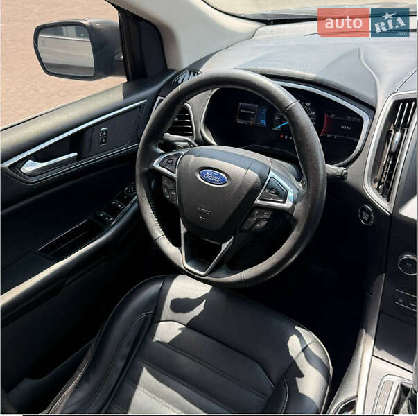 Позашляховик / Кросовер Ford Edge 2015 в Полтаві