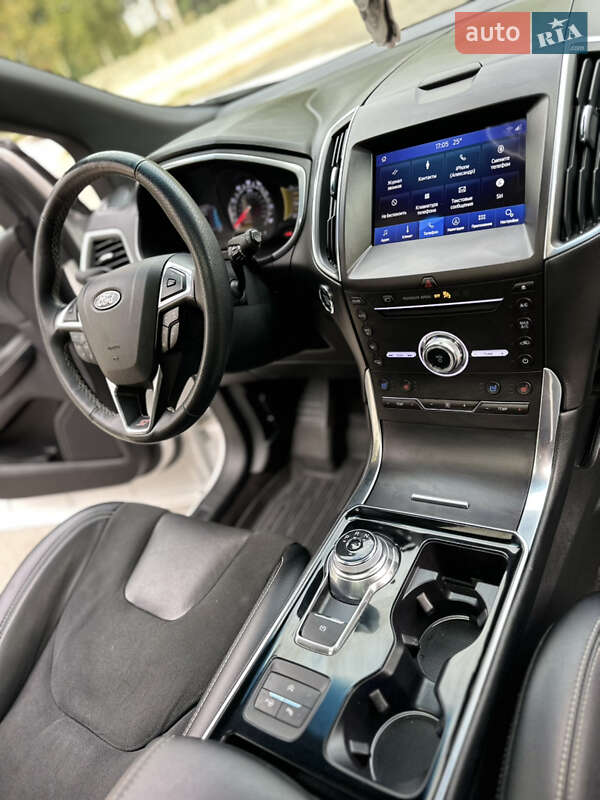 Позашляховик / Кросовер Ford Edge 2019 в Києві