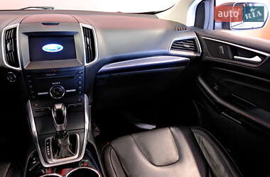 Внедорожник / Кроссовер Ford Edge 2016 в 