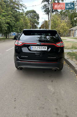 Внедорожник / Кроссовер Ford Edge 2016 в 