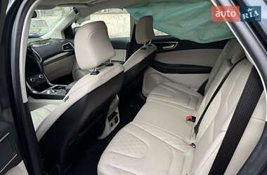 Позашляховик / Кросовер Ford Edge 2023 в 