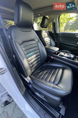 Внедорожник / Кроссовер Ford Edge 2020 в 