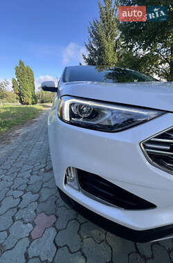 Внедорожник / Кроссовер Ford Edge 2020 в 
