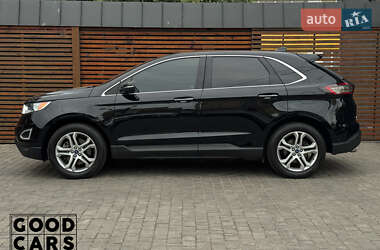 Позашляховик / Кросовер Ford Edge 2016 в 