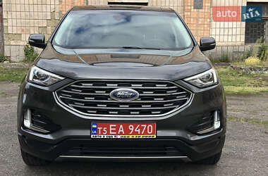 Внедорожник / Кроссовер Ford Edge 2020 в 