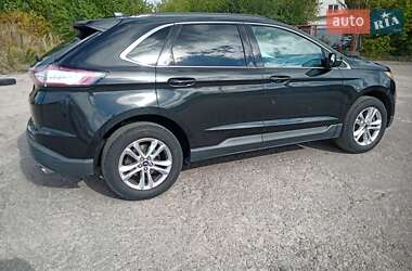 Позашляховик / Кросовер Ford Edge 2015 в 