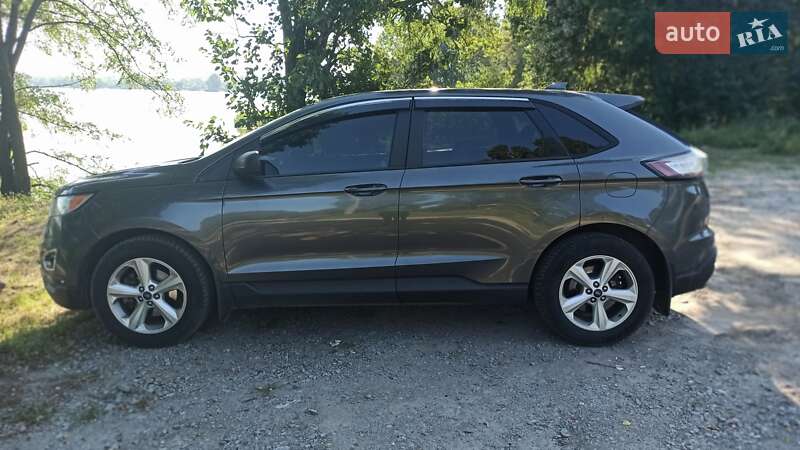 Внедорожник / Кроссовер Ford Edge 2016 в 