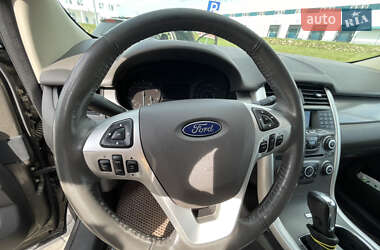 Позашляховик / Кросовер Ford Edge 2013 в 