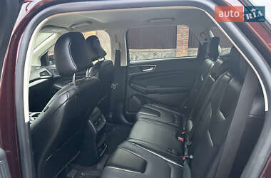 Позашляховик / Кросовер Ford Edge 2022 в 