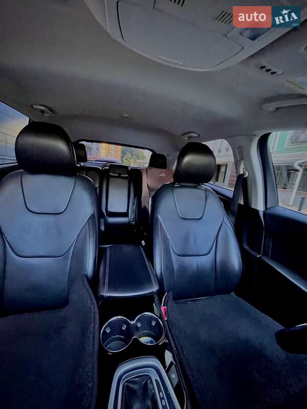 Внедорожник / Кроссовер Ford Edge 2017 в Киеве