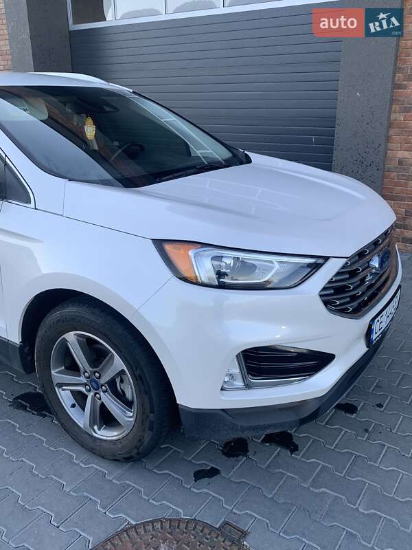 Позашляховик / Кросовер Ford Edge 2019 в Чернівцях