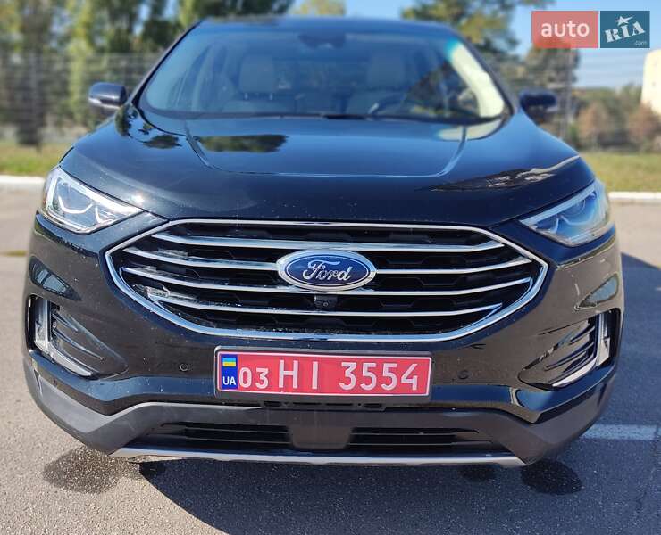 Позашляховик / Кросовер Ford Edge 2020 в 