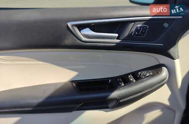 Позашляховик / Кросовер Ford Edge 2020 в 