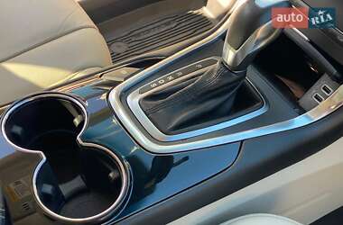 Внедорожник / Кроссовер Ford Edge 2017 в 
