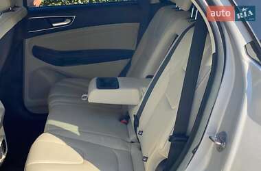 Внедорожник / Кроссовер Ford Edge 2017 в 