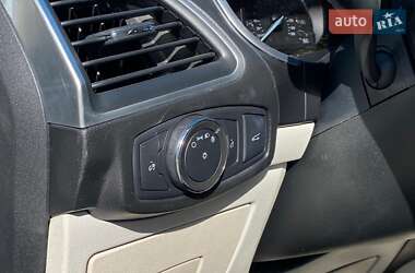 Внедорожник / Кроссовер Ford Edge 2017 в 