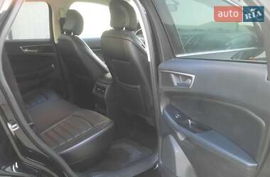 Позашляховик / Кросовер Ford Edge 2016 в 