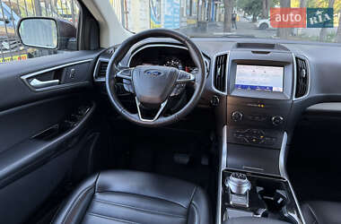 Позашляховик / Кросовер Ford Edge 2020 в 