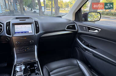 Позашляховик / Кросовер Ford Edge 2020 в 