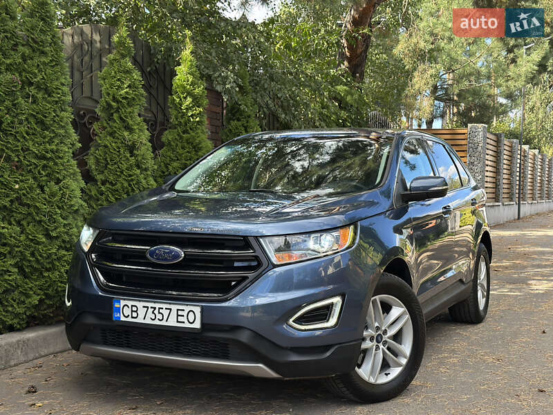 Позашляховик / Кросовер Ford Edge 2017 в 
