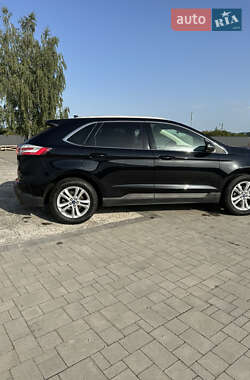 Внедорожник / Кроссовер Ford Edge 2019 в 