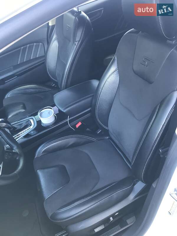 Позашляховик / Кросовер Ford Edge 2015 в Києві